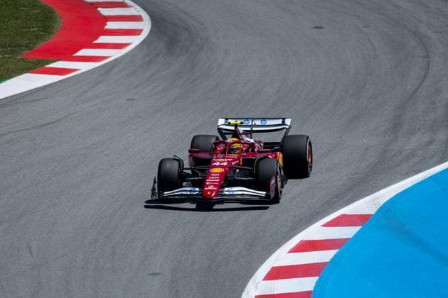 Lewis Hamilton (Scuderia Ferrari HP, Großbritannien, 44) im SF-25, ESP, Formel 1 Weltmeisterschaft, Aramco Grand Prix von Spanien, Circuit de Barcelona Catalunya, Freies Training, Saison 2025, 30.05.2025 ESP, Formel 1 Weltmeisterschaft, Aramco Grand Prix von Spanien, Circuit de Barcelona Catalunya, Freies Training, Saison 2025, 30.05.2025 Barcelona Copyright: xEibner-Pressefoto Memmlerx EP_MMR