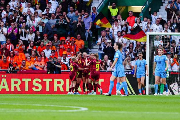 Torjubel Deutschland nach Tor zum 2:0 Lea Schueller (Deutschland, 11) GER, Deutschland vs. Niederlande, Fussball, Frauen, UEFA Nations League, Spieltag 5, Spielzeit 2024 25, 30.05.2025 GER, Deutschland vs. Niederlande, Fussball, Frauen, UEFA Nations League, Spieltag 5, Spielzeit 2024 25, 30.05.2025 Bremen Copyright: xEibner-Pressefoto MarcelxvonxFehrnx EP_MFN