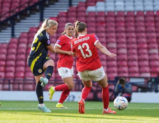 Erin Cuthbert of Scotland Women shoots at goal past Virginia Kirchberger of Austria Women. Scotland Women v Austria Women, UEFA Women s Nations League - League A - Group 1, Football, Hampden Park, Glasgow, Scotland, UK - 30 May 2025 EDITORIAL USE ONLY No use with unauthorised audio, video, data, fixture lists, club league logos or live services. Online in-match use limited to 120 images, no video emulation. No use in betting, games or single club league player publications. Copyright: xStuartxWallace Shutterstockx 15330905j