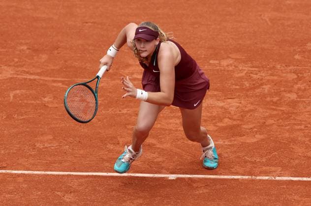 Mirra Andreeva of Russia in action French Open Tennis, Day Seven, Tennis, Roland Garros, Paris, France - 31 May 2025 EDITORIAL USE ONLY No use with unauthorised audio, video, data, fixture lists, club league logos or live services. Online in-match use limited to 120 images, no video emulation. No use in betting, games or single club league player publications. Copyright: xEllaxLing Shutterstockx 15330913k