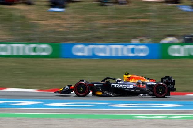 Yuki Tsunoda (Oracle Red Bull Racing, Japan, 22) im RB21, ESP, Formel 1 Weltmeisterschaft, Aramco Grand Prix von Spanien, Circuit de Barcelona Catalunya, Freies Training, Saison 2025, 31.05.2025 ESP, Formel 1 Weltmeisterschaft, Aramco Grand Prix von Spanien, Circuit de Barcelona Catalunya, Freies Training, Saison 2025, 31.05.2025 Barcelona Copyright: xEibner-Pressefoto Memmlerx EP_MMR