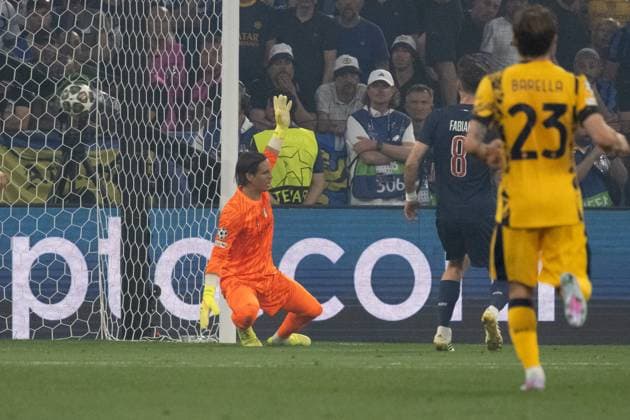 Sport Bilder des Tages Tor zum 2:0 durch Desire Doue (Paris Saint-Germain, 14) li. Yann Sommer (Inter Mailand, 01) GER, Paris Saint-Germain vs. Inter Mailand, Fussball, Herren, UEFA Champions League Finale Muenchen 2025, Spielzeit 2024 2025, 31.05.2025, GER, Paris Saint-Germain vs. Inter Mailand, Fussball, Herren, UEFA Champions League Finale Muenchen 2025, Spielzeit 2024 2025, 31.05.2025 Muenchen Copyright: xEibner-Pressefoto WolfgangxFrankx EP_WFK