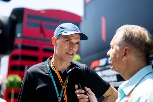 Thomas Tuchel (England, Fussball Nationalmannschaft, Trainer) beim Interview mit Kai Ebel (RTL TV Reporter), ESP, Formel 1 Weltmeisterschaft, Aramco Grand Prix von Spanien, Circuit de Barcelona Catalunya, Rennen, Saison 2025, 01.06.2025 ESP, Formel 1 Weltmeisterschaft, Aramco Grand Prix von Spanien, Circuit de Barcelona Catalunya, Rennen, Saison 2025, 01.06.2025 Barcelona Copyright: xEibner-Pressefoto Memmlerx EP_MMR