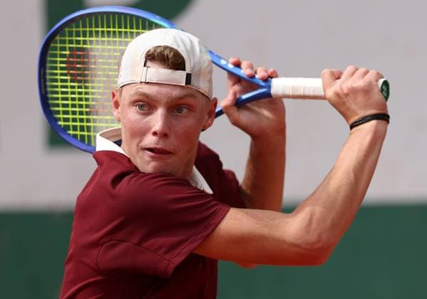 Cruz Hewitt of Australia in action in the Boys Juniors Singles French Open Tennis, Day Eight, Tennis, Roland Garros, Paris, France - 01 Jun 2025 EDITORIAL USE ONLY No use with unauthorised audio, video, data, fixture lists, club league logos or live services. Online in-match use limited to 120 images, no video emulation. No use in betting, games or single club league player publications. Copyright: xEllaxLing Shutterstockx 15334657af