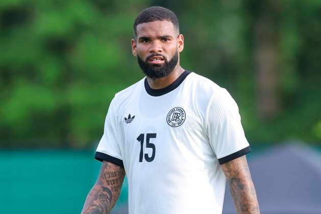 Jamil Siebert (Germany) schaut, Friendly match, Germany U21, U 21 vs RB Leipzig U19, Spa und GolfResort Weimarer Land am 01. June 2025 in Blankenhain, Deutschland. (Foto von Marco Steinbrenner DeFodi Images) Jamil Siebert (Germany) looks on, Friendly match, Germany U21 vs RB Leipzig U19, Spa und GolfResort Weimarer Land, June 1, 2025 in Blankenhain, Germany. (Photo by Marco Steinbrenner DeFodi Images)