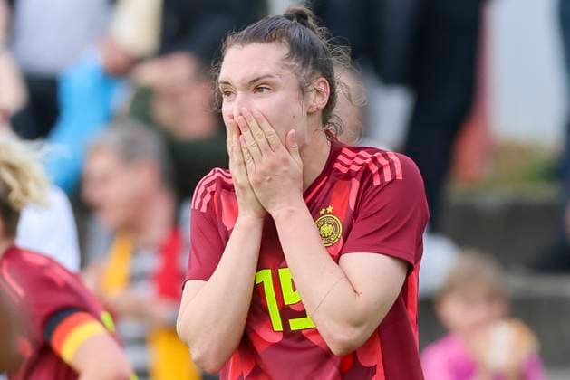 Sophie Weidauer (Germany) schaut enttaeuscht, Friendly match, Germany vs USA U23, Kramski-Arena am 02. June 2025 in Pforzheim, Deutschland. (Foto von Marco Steinbrenner DeFodi Images) Sophie Weidauer (Germany) looks dejected, Friendly match, Germany vs USA U23, Kramski-Arena, June 2, 2025 in Pforzheim, Germany. (Photo by Marco Steinbrenner DeFodi Images)