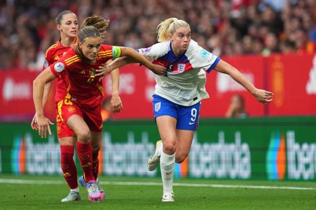 Irene Paredes of Spain and Alessia Russo of England Spain Women v England Women, UEFA Women s Nations League - League A - Group 3, Football, RCDE Stadium, Barcelona, Spain - 03 Jun 2025 EDITORIAL USE ONLY No use with unauthorised audio, video, data, fixture lists, club league logos or live services. Online in-match use limited to 120 images, no video emulation. No use in betting, games or single club league player publications. Copyright: xBaguxBlanco Shutterstockx 15338013bf