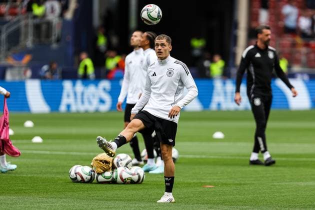 Florian Wirtz (Deutschland, 17) beim Aufwaermen GER, Deutschland vs. Frankreich, Fussball, UEFA, Nations League, Platz3, Spielzeit 2024 2025, 08.06.2025 GER, Deutschland vs. Frankreich, Fussball, UEFA, Nations League, Platz3, Spielzeit 2024 2025, 08.06.2025 Stuttgart Copyright: xEibner-Pressefoto RogerxBuerkex EP_RBE