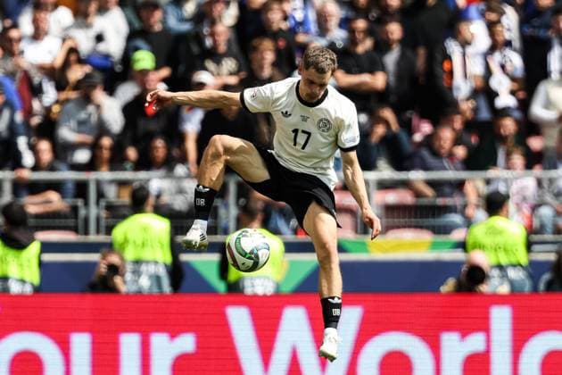 Florian Wirtz (Deutschland, 17) holt sich den Ball GER, Deutschland vs. Frankreich, Fussball, UEFA, Nations League, Platz3, Spielzeit 2024 2025, 08.06.2025 GER, Deutschland vs. Frankreich, Fussball, UEFA, Nations League, Platz3, Spielzeit 2024 2025, 08.06.2025 Stuttgart Copyright: xEibner-Pressefoto RogerxBuerkex EP_RBE