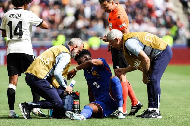 Aurelien Tchouameni (Frankreich, 08) verletzt GER, Deutschland vs. Frankreich, Fussball, UEFA, Nations League, Platz3, Spielzeit 2024 2025, 08.06.2025 GER, Deutschland vs. Frankreich, Fussball, UEFA, Nations League, Platz3, Spielzeit 2024 2025, 08.06.2025 Stuttgart Copyright: xEibner-Pressefoto RogerxBuerkex EP_RBE