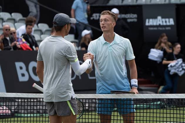 Jiri Lehecka gewinnt das Match gegen Benjamin Bonzi glatt in zwei Saetzen, Benjamin Bonzi vs. Jiri Lehecka, Tennis, ATP, Tennis Herren Turnier, Boss-Open, Center-Court, Sechzehntelfinale, 09.06.2025, Benjamin Bonzi vs. Jiri Lehecka, Tennis, ATP-Turnier, Boss-Open, Center-Court, Sechzehntelfinale, 09.06.2025, Stuttgart Copyright: xEibner-Pressefoto EdwardxCheungx EP_ECG