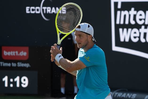 Jan-Lennard Struff Aktion, Jan-Lennard Struff vs. Jiri Lehecja, Tennis, ATP, Tennis Herren Turnier, Boss-Open, Center-Court, Achtelfinale, 11.06.2025, Jan-Lennard Struff vs. Jiri Lehecja, Tennis, ATP-Turnier, Boss-Open, Center-Court, Achtelfinale, 11.06.2025, Stuttgart Copyright: xEibner-Pressefoto EdwardxCheungx EP_ECG