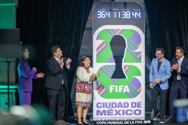 Unveiling of World Cup countdown clock in Mexico City MEXICO CITY, MEXICO - JUNE 11: The road to the 2026 FIFA World Cup, WM, Weltmeisterschaft, Fussball officially began with the unveiling of the countdown clock in Mexico City, Mexico on June 11, 2025. Fans gathered to celebrate the milestone, marking the final stretch before the world s biggest football tournament returns. With Mexico, the United States, and Canada set to host, preparations are in full swing for a World Cup. Grace Hie Yoon Anadolu Mexico City Mexico. Editorial use only. Please get in touch for any other usage. Copyright: x2025xAnadoluxGracexHiexYoonx