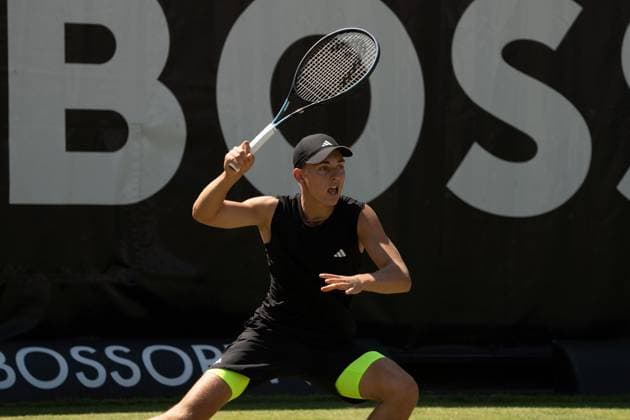 Aktion, Alex Michelsen vs. Justin Engel, Tennis, ATP, Tennis Herren Turnier, Boss-Open, Center-Court, Achtelfinale, 11.06.2025, Alex Michelsen vs. Justin Engel, Tennis, ATP-Turnier, Boss-Open, Center-Court, Achtelfinale, 11.06.2025, Stuttgart Copyright: xEibner-Pressefoto EdwardxCheungx EP_ECG