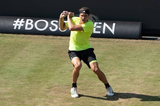 Alexander Zverev Aktion, Alexander Zverev vs. Corentin Moutet, Tennis, ATP, Tennis Herren Turnier, Boss-Open, Center-Court, Achtelfinale, 12.06.2025, Alexander Zverev vs. Corentin Moutet, Tennis, ATP-Turnier, Boss-Open, Center-Court, Achtelfinale, 12.06.2025, Stuttgart Copyright: xEibner-Pressefoto EdwardxCheungx EP_ECG