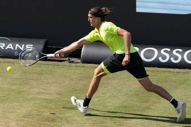 Alexander Zverev Aktion, Alexander Zverev vs. Corentin Moutet, Tennis, ATP, Tennis Herren Turnier, Boss-Open, Center-Court, Achtelfinale, 12.06.2025, Alexander Zverev vs. Corentin Moutet, Tennis, ATP-Turnier, Boss-Open, Center-Court, Achtelfinale, 12.06.2025, Stuttgart Copyright: xEibner-Pressefoto EdwardxCheungx EP_ECG