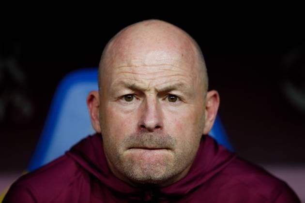 Fußball, U21 EM, Tschechien - England Lee Carsley Head Coach of England U21, U 21 Czechia U21 v England U21, UEFA Under 21 European Championship, EM, Europameisterschaft 2025, Group B, Football, DAC Arena, Dunajska Streda, Slovakia - 12 Jun 2025 EDITORIAL USE ONLY No use with unauthorised audio, video, data, fixture lists, club league logos or live services. Online in-match use limited to 120 images, no video emulation. No use in betting, games or single club league player publications. Copyright: xNikolaxKrstic Shutterstockx 15352312bu