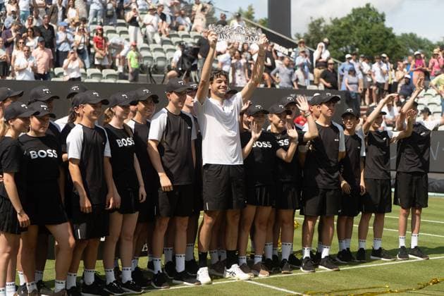 Taylor Fritz Gewinner BOSS Open 2025, Jubel, Emotionen, Sieg, Alexander Zverev vs. Taylor Fritz, Tennis, ATP, Tennis Herren Turnier, Boss-Open, Center-Court, Finale, 15.06.2025, Alexander Zverev vs. Taylor Fritz, Tennis, ATP-Turnier, Boss-Open, Center-Court, Finale, 15.06.2025, Stuttgart Copyright: xEibner-Pressefoto EdwardxCheungx EP_ECG