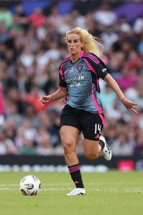 Kheira Hamraoui of World Eleven England XI v World XI, Soccer Aid for Unicef 2025, Football, Old Trafford, Manchester, UK - 15 Jun 2025 EDITORIAL USE ONLY No use with unauthorised audio, video, data, fixture lists, club league logos or live services. Online in-match use limited to 120 images, no video emulation. No use in betting, games or single club league player publications. Copyright: xRyanxBrowne Shutterstockx 15352333ay
