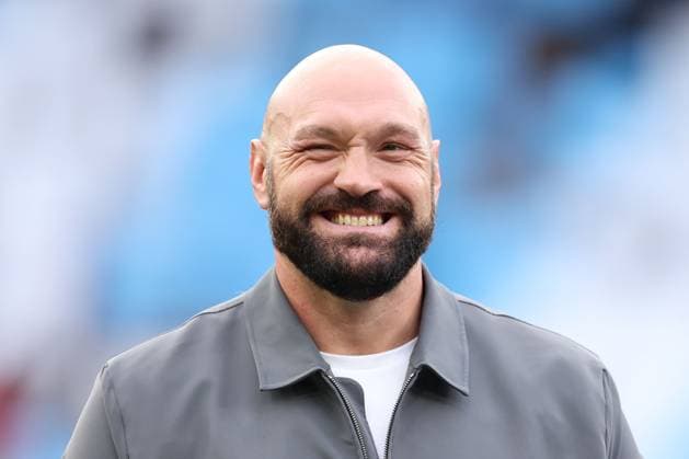 Tyson Fury England XI v World XI, Soccer Aid for Unicef 2025, Football, Old Trafford, Manchester, UK - 15 Jun 2025 EDITORIAL USE ONLY No use with unauthorised audio, video, data, fixture lists, club league logos or live services. Online in-match use limited to 120 images, no video emulation. No use in betting, games or single club league player publications. Copyright: xRyanxBrowne Shutterstockx 15352333ce