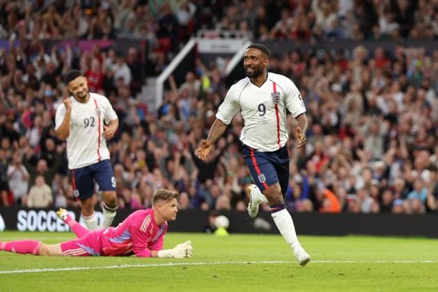 Jermaine Defoe of England scores a goal and celebrates 4-2. England XI v World XI, Soccer Aid for Unicef 2025, Football, Old Trafford, Manchester, UK - 15 Jun 2025 EDITORIAL USE ONLY No use with unauthorised audio, video, data, fixture lists, club league logos or live services. Online in-match use limited to 120 images, no video emulation. No use in betting, games or single club league player publications. Copyright: xRyanxBrowne Shutterstockx 15352333dg