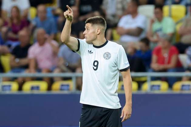 Nicolo Tresoldi (Germany) gestikuliert, UEFA European Under-21 Championship 2025 Quarter-Final, Germany v Italy, MOL Arà na am 22. June 2025 in Dunajska Streda, Slowakei. (Foto von Marco Steinbrenner DeFodi Images) Nicolo Tresoldi (Germany) gestures, UEFA European Under-21 Championship 2025 Quarter-Final, Germany v Italy, MOL Arà na, June 22, 2025 in Dunajska Streda, Slovakia. (Photo by Marco Steinbrenner DeFodi Images)