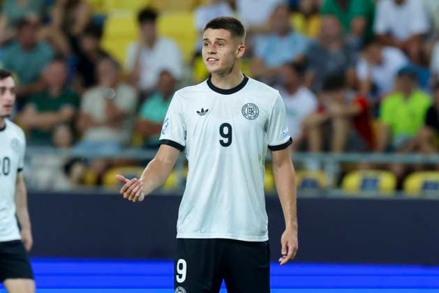 Nicolo Tresoldi (Germany) gestikuliert, UEFA European Under-21 Championship 2025 Quarter-Final, Germany v Italy, MOL Arà na am 22. June 2025 in Dunajska Streda, Slowakei. (Foto von Marco Steinbrenner DeFodi Images) Nicolo Tresoldi (Germany) gestures, UEFA European Under-21 Championship 2025 Quarter-Final, Germany v Italy, MOL Arà na, June 22, 2025 in Dunajska Streda, Slovakia. (Photo by Marco Steinbrenner DeFodi Images)