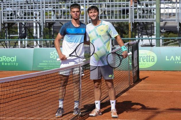 Italy: 1st Round ATP, Tennis Herren Challenger Tour Milan 2025, Dino Prizmic vs Gabriele Piraino Italy, Milan, 2025 06 23: photo of challengers in center court during tennis match between Dino Prizmic (CRO) vs Gabriele Piraino (ITA), ATP Challenger Tour Milan 2025, 1st Round, Aspria Tennis Club Italy, Milan, 2025 06 23: tennis match between Dino Prizmic (CRO) vs Gabriele Piraino (ITA), ATP Challenger Tour Milan 2025, 1st Round, Aspria Tennis Club Milan Italy Copyright: FabrizioxAndreaxBertani