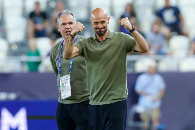 Bundestrainer Antonio Di Salvo (Germany) jubelt, UEFA European Under-21 Championship 2025 Semi-Final, Germany v France, Košicka futbalova arà na am 25. June 2025 in Kaschau, Slowakei. (Foto von Marco Steinbrenner DeFodi Images) Bundestrainer Antonio Di Salvo (Germany) cheers, UEFA European Under-21 Championship 2025 Semi-Final, Germany v France, Košicka futbalova arà na, June 25, 2025 in Košice, Slovakia. (Photo by Marco Steinbrenner DeFodi Images)