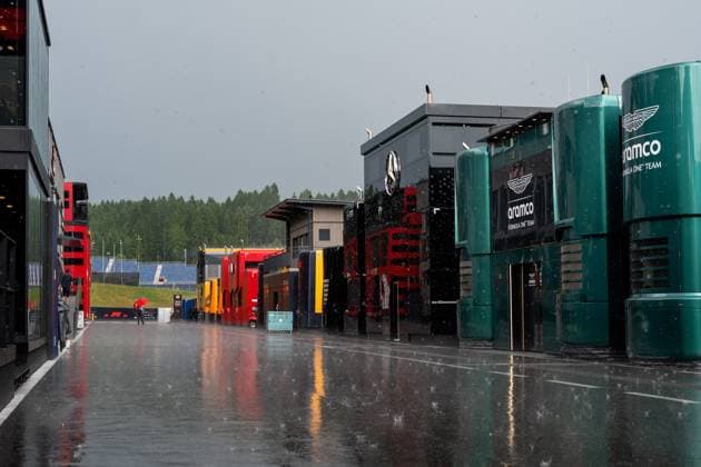 Symbolbild Themenfoto Regen Gewitter Unwetter im Fahrerlager, AUT, Formel 1 Weltmeisterschaft, MSC Cruises Grand Prix von Oesterreich, Red Bull Ring Spielberg, Media Day, Saison 2025, 26.06.2025 AUT, Formel 1 Weltmeisterschaft, MSC Cruises Grand Prix von Oesterreich, Red Bull Ring Spielberg, Media Day, Saison 2025, 26.06.2025 Spielberg Copyright: xEibner-Pressefoto Memmlerx EP_MMR