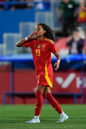 June 27, 2025, Leganes, Madrid, Spain: Vicky Lopez of Spain celebrates a goal during the Women s International Friendly, Länderspiel, Nationalmannschaft football match played between Spain and Japan at Butarque stadium on June 27, 2025, in Leganes, Madrid, Spain. Leganes Spain - ZUMAa181 20250627_zaa_a181_038 Copyright: xDennisxAgyemanx