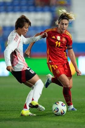 June 27, 2025, Leganes, Madrid, Spain: Alexia Putellas of Spain in action during the Women s International Friendly, Länderspiel, Nationalmannschaft football match played between Spain and Japan at Butarque stadium on June 27, 2025, in Leganes, Madrid, Spain. Leganes Spain - ZUMAa181 20250627_zaa_a181_077 Copyright: xDennisxAgyemanx