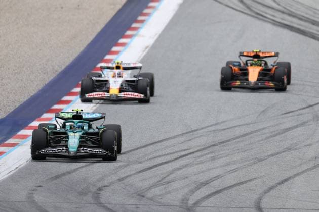 Fernando Alonso (Aston Martin Aramco Formula One Team, 14), Liam Lawson (Visa Cash App Racing Bulls Formula One Team, , 30), Lando Norris (McLaren Formula 1 Team, 04), Free Practice 3, Freies Training 3, FP 3, Grosser Preis von Oesterreich, Motorsport, Herren, Formel 1, 28.06.2025 Spielberg Steiermark Oesterreich