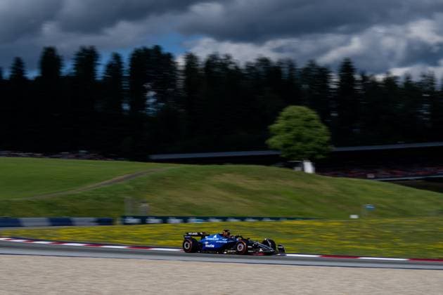 Alexander Albon (Atlassian Williams Racing, Thailand, 23) im FW47, AUT, Formel 1 Weltmeisterschaft, MSC Cruises Grand Prix von Oesterreich, Red Bull Ring Spielberg, Qualifying Day, Saison 2025, 28.06.2025 AUT, Formel 1 Weltmeisterschaft, MSC Cruises Grand Prix von Oesterreich, Red Bull Ring Spielberg, Qualifying Day, Saison 2025, 28.06.2025 Spielberg Copyright: xEibner-Pressefoto Memmlerx EP_MMR
