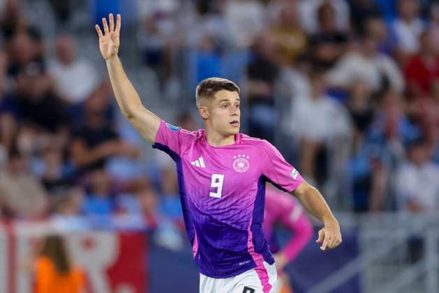 Nicolo Tresoldi (Germany) gestikuliert, UEFA European Under-21 Championship 2025 Final, England v Germany Final, National Football Stadium am 28. June 2025 in Bratislava, Slowakei. (Foto von Marco Steinbrenner DeFodi Images) Nicolo Tresoldi (Germany) gestures, UEFA European Under-21 Championship 2025 Final, England v Germany Final, National Football Stadium, June 28, 2025 in Bratislava, Slovakia. (Photo by Marco Steinbrenner DeFodi Images)