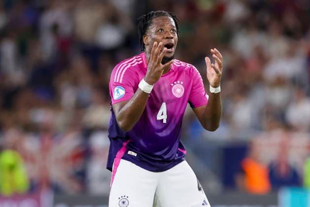 Bright Arrey-Mbi (Germany) schaut enttaeuscht, UEFA European Under-21 Championship 2025 Final, England v Germany Final, National Football Stadium am 28. June 2025 in Bratislava, Slowakei. (Foto von Marco Steinbrenner DeFodi Images) Bright Arrey-Mbi (Germany) looks dejected, UEFA European Under-21 Championship 2025 Final, England v Germany Final, National Football Stadium, June 28, 2025 in Bratislava, Slovakia. (Photo by Marco Steinbrenner DeFodi Images)