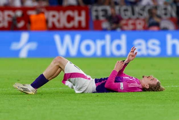 Nick Woltemade (Germany) liegt nach dem Schlusspfiff enttaeuscht auf dem Rasen, UEFA European Under-21 Championship 2025 Final, England v Germany Final, National Football Stadium am 28. June 2025 in Bratislava, Slowakei. (Foto von Marco Steinbrenner DeFodi Images) Nick Woltemade (Germany) lies disappointed on the pitch after the final whistle, UEFA European Under-21 Championship 2025 Final, England v Germany Final, National Football Stadium, June 28, 2025 in Bratislava, Slovakia. (Photo by Marco Steinbrenner DeFodi Images)