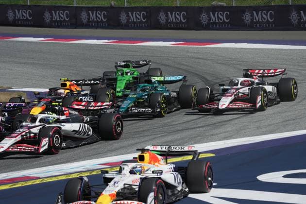 Formel 1 Großer Preis von Österreich 2025 29.06.2025, Red Bull Ring, Spielberg, Formel 1 Großer Preis von Österreich 2025 , im Bild Rennstart: Isack Hadjar (FRA), Visa Cash App RB Formula One Team, Oliver Bearman (GBR), MoneyGram Haas F1 Team, Yuki Tsunoda (JPN), Oracle Red Bull Racing, Esteban Ocon (FRA), Lance Stroll (CAN), Aston Martin Aramco Cognizant Formula One Team, Nico Hülkenberg (DEU), Stake F1 Team Kick Sauber