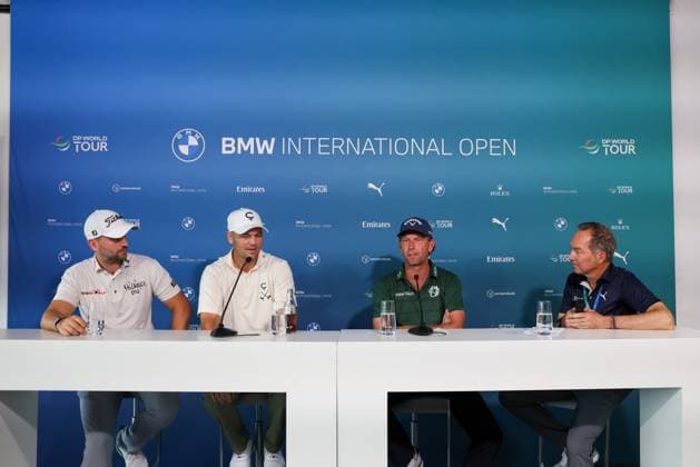 Pressekonferenz, l-r: Nicolai von Dellingshausen (GER), Martin Kaymer (GER), Marcel Siem (GER), Moderator Ralf Exel, 36. BMW International Open 2025, Golf, DP World Tour, Herren, Runde 2, 04.07.2025 Eichenried Bayern Deutschland