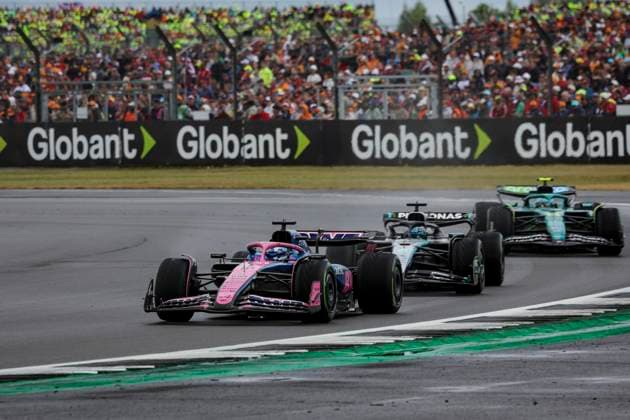 F1 - BRITISH GRAND PRIX 2025 10 GASLY Pierre (fra), Alpine F1 Team A525, action 63 RUSSELL George (gbr), Mercedes AMG F1 Team W16, action during the Formula 1 Qatar Airways British Grand Prix 2025, 12th round of the 2025 FIA Formula One World Championship, WM, Weltmeisterschaft from July 4 to 6, 2025 on the Silverstone Circuit, in Silverstone, United Kingdom - SilverstoneUnited Kingdom Copyright: xFLORENTxGOODENx
