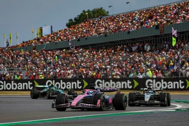 F1 - BRITISH GRAND PRIX 2025 10 GASLY Pierre (fra), Alpine F1 Team A525, action 63 RUSSELL George (gbr), Mercedes AMG F1 Team W16, action during the Formula 1 Qatar Airways British Grand Prix 2025, 12th round of the 2025 FIA Formula One World Championship, WM, Weltmeisterschaft from July 4 to 6, 2025 on the Silverstone Circuit, in Silverstone, United Kingdom - SilverstoneUnited Kingdom Copyright: xFLORENTxGOODENx