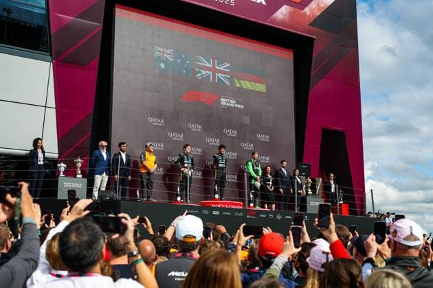 F1 - BRITISH GRAND PRIX 2025 Podium: PIASTRI Oscar (aus), McLaren F1 Team MCL39, NORRIS Lando (gbr), McLaren F1 Team MCL39, HULKENBERG Nico (ger), Stake F1 Team Kick C45, BEN SULAYEM Mohammed (uae), President of the FIA, portrait, during the Formula 1 Qatar Airways British Grand Prix 2025, 12th round of the 2025 FIA Formula One World Championship, WM, Weltmeisterschaft from July 4 to 6, 2025 on the Silverstone Circuit, in Silverstone, United Kingdom - SilverstoneUnited Kingdom Copyright: xFLORENTxGOODENx