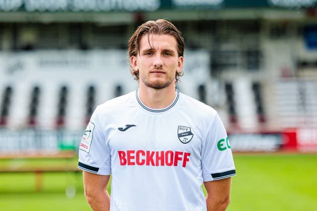 Julian Stark; SC Verl; 3.Liga, Porträttermin 2025 2026 GER, Porträttermin SC Verl, Fussball, 3. Liga, Spielzeit 2025 2026, 16.07.2025 GER, Porträttermin SC Verl, Fussball, 3. Liga, Spielzeit 2025 2026, 16.07.2025 Verl Copyright: xEibner-Pressefoto JanxRollingerx EP_JSK