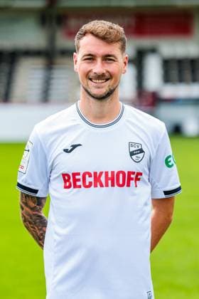 Yari Otto; SC Verl; 3.Liga, Porträttermin 2025 2026 GER, Porträttermin SC Verl, Fussball, 3. Liga, Spielzeit 2025 2026, 16.07.2025 GER, Porträttermin SC Verl, Fussball, 3. Liga, Spielzeit 2025 2026, 16.07.2025 Verl Copyright: xEibner-Pressefoto JanxRollingerx EP_JSK