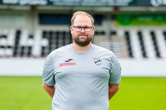 Mirko Leesemann, Teammanager; SC Verl; 3.Liga, Porträttermin 2025 2026 GER, Porträttermin SC Verl, Fussball, 3. Liga, Spielzeit 2025 2026, 16.07.2025 GER, Porträttermin SC Verl, Fussball, 3. Liga, Spielzeit 2025 2026, 16.07.2025 Verl Copyright: xEibner-Pressefoto JanxRollingerx EP_JSK