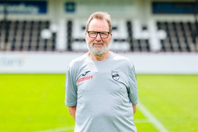 Johannes König, Zeugwart; SC Verl; 3.Liga, Porträttermin 2025 2026 GER, Porträttermin SC Verl, Fussball, 3. Liga, Spielzeit 2025 2026, 16.07.2025 GER, Porträttermin SC Verl, Fussball, 3. Liga, Spielzeit 2025 2026, 16.07.2025 Verl Copyright: xEibner-Pressefoto JanxRollingerx EP_JSK