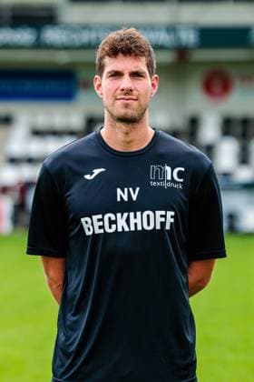 Nils Vogt, Athletiktrainer; SC Verl; 3.Liga, Porträttermin 2025 2026 GER, Porträttermin SC Verl, Fussball, 3. Liga, Spielzeit 2025 2026, 16.07.2025 GER, Porträttermin SC Verl, Fussball, 3. Liga, Spielzeit 2025 2026, 16.07.2025 Verl Copyright: xEibner-Pressefoto JanxRollingerx EP_JSK