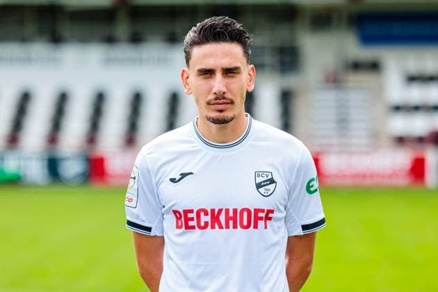 Timur Gayret; SC Verl; 3.Liga, Porträttermin 2025 2026 GER, Porträttermin SC Verl, Fussball, 3. Liga, Spielzeit 2025 2026, 16.07.2025 GER, Porträttermin SC Verl, Fussball, 3. Liga, Spielzeit 2025 2026, 16.07.2025 Verl Copyright: xEibner-Pressefoto JanxRollingerx EP_JSK