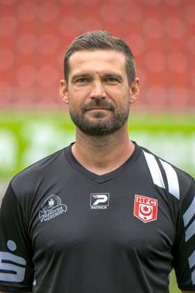 Sascha Pruefer (HFC, Co-Trainer), Hallescher FC, Mannschaft, Teamfoto, Portraets, Spielerfoto, Fussball, RL Nordost, Saison 2025 26, 17.07.2025 Halle Leuna Chemie Stadion ST Deutschland
