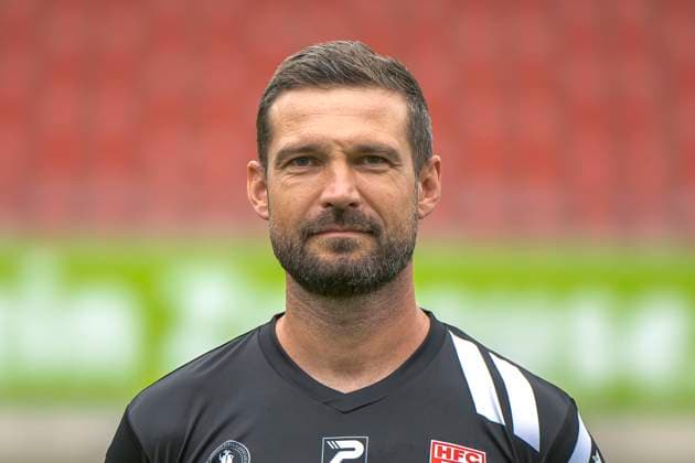 Sascha Pruefer (HFC, Co-Trainer), Hallescher FC, Mannschaft, Teamfoto, Portraets, Spielerfoto, Fussball, RL Nordost, Saison 2025 26, 17.07.2025 Halle Leuna Chemie Stadion ST Deutschland